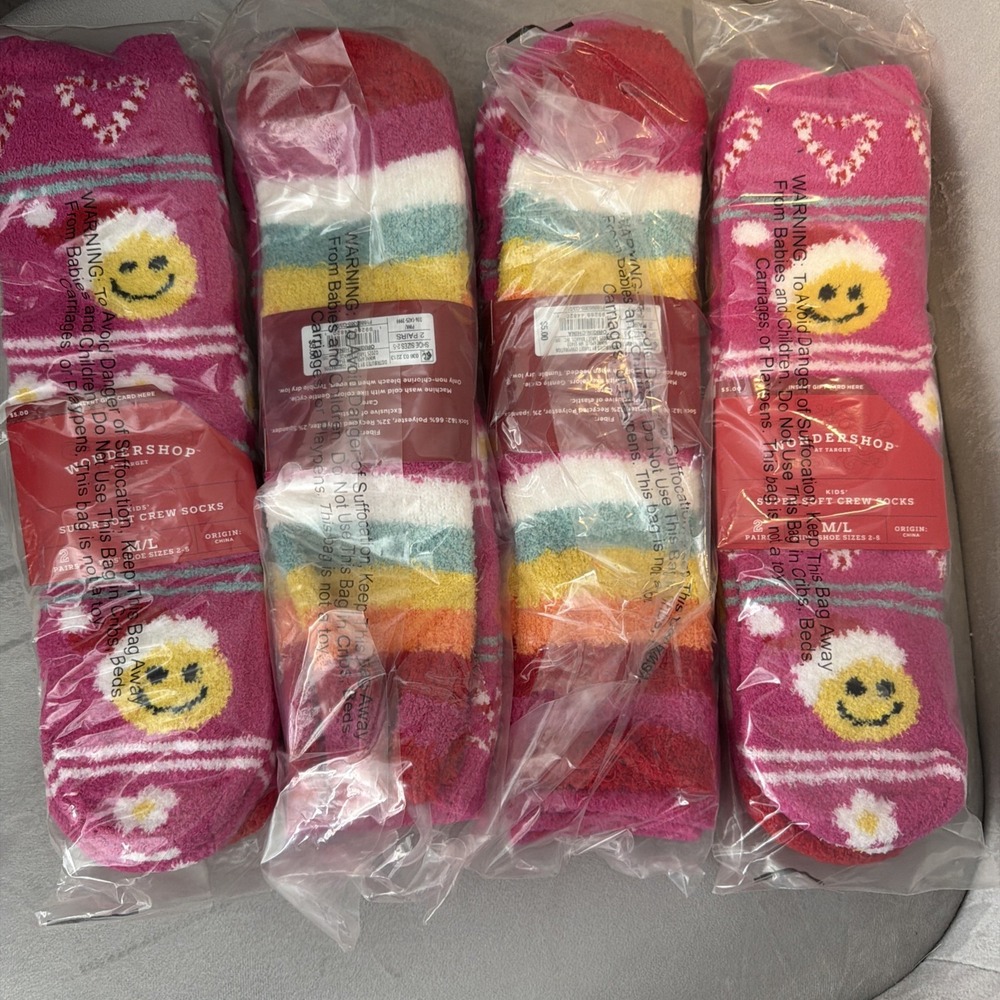 New Wondershop Super Soft Crew Socks Kids Size 2-5 total 2 pairs Each 4 Packs